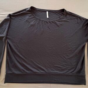 Fabletics Black Long Sleeve Relaxed Boatneck Top